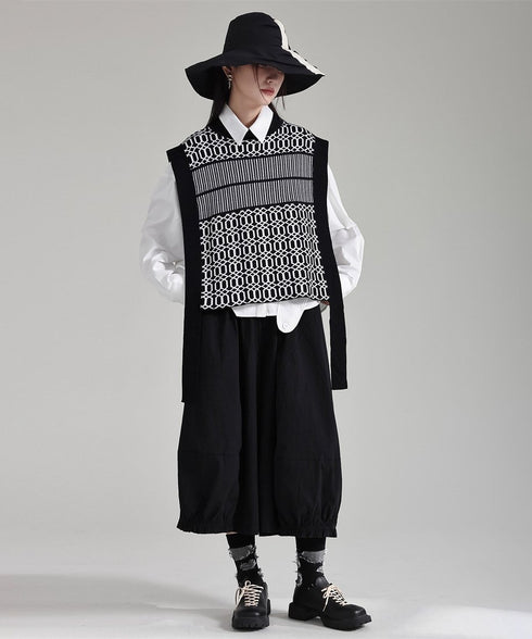 Geometric Jacquard Knit Vest